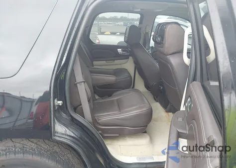 2009 Cadillac Escalade Platinum Edition from USA, damaged, VIN 1GYFC33249R266527